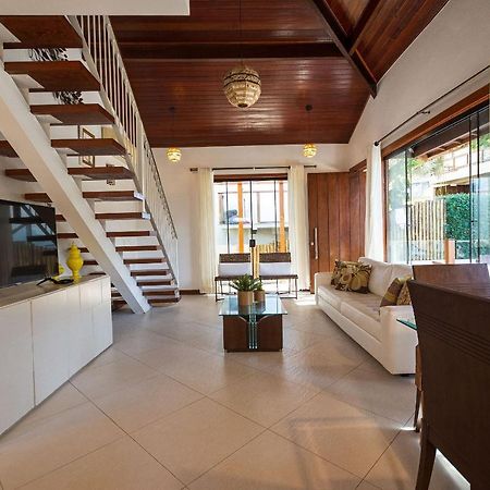 Casa Espetacular Entre Geriba E Ferradurinha - Wifi 200Mb - Piscina Do Codominio - 700 M Da Praia - Garagem - 4 Suites - Area Gourmet Privativa - Cozinha Equipada - Area Kids - Portaria 24H - Ar Condicionado Búzios Екстериор снимка